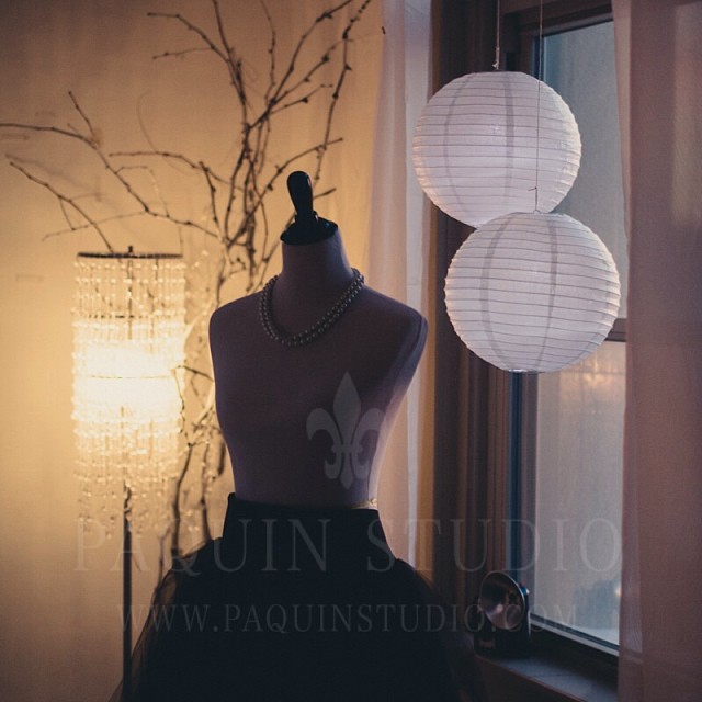 Miss Mannequin says ... if I had a head, I'd turn it to the window and my photographer would have perfect short lighting. #ps_2014_01 #ps_boutique